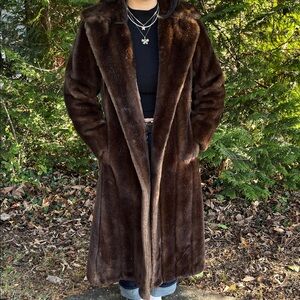 Martin Bear Elegant Brown Fur Coat